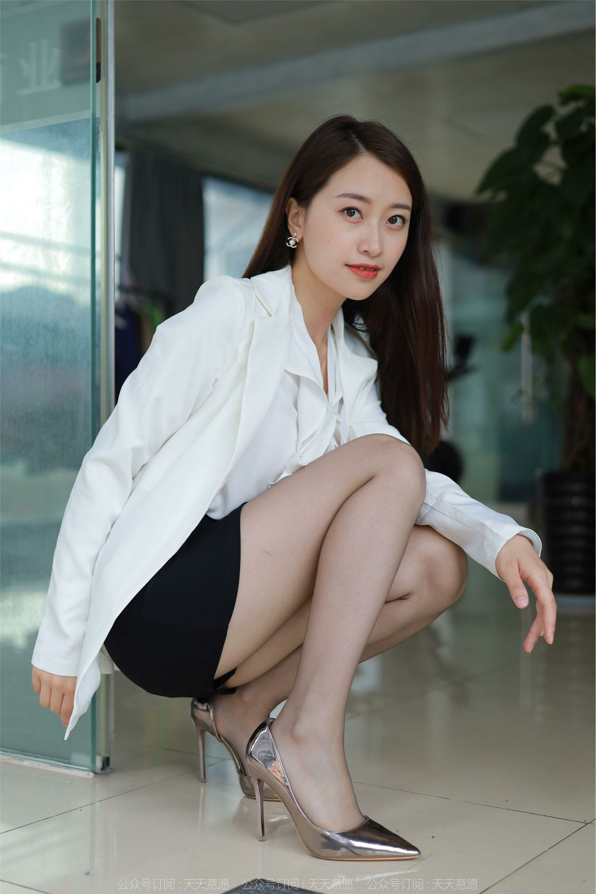 IESS异思趣向 2022.06.11 丝享家 1114：小婕《冷艳嘿丝》